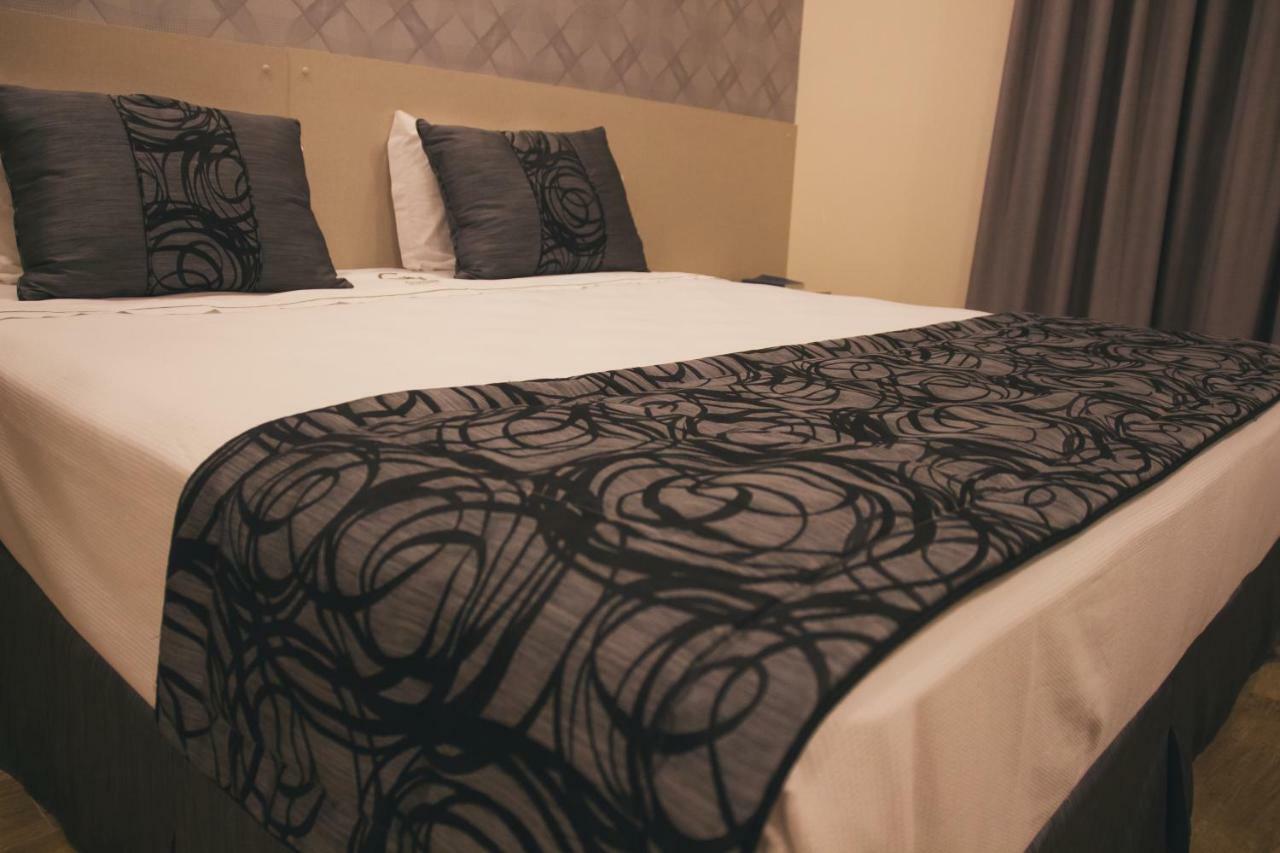 Summit Suites Hotel Касапава Екстериор снимка