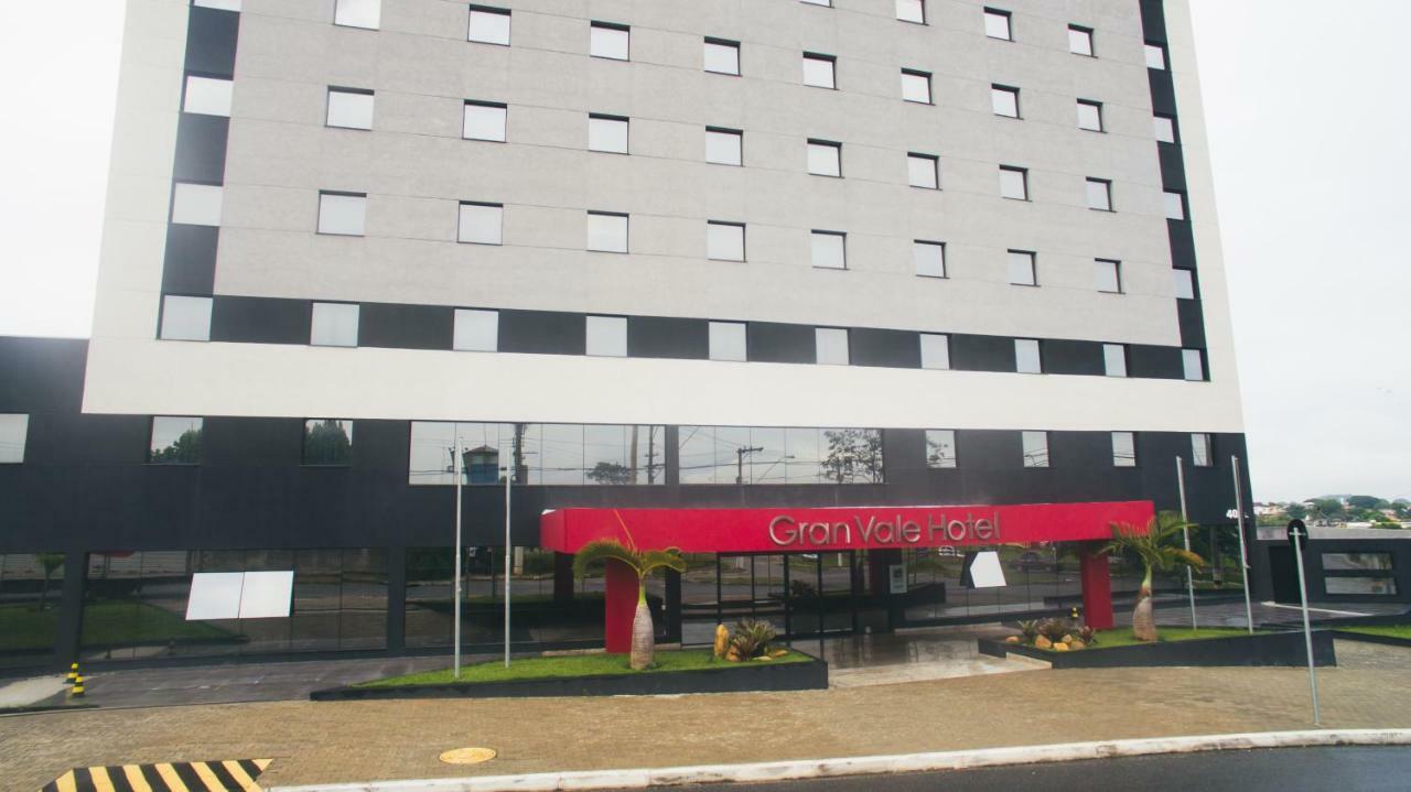 Summit Suites Hotel Касапава Екстериор снимка
