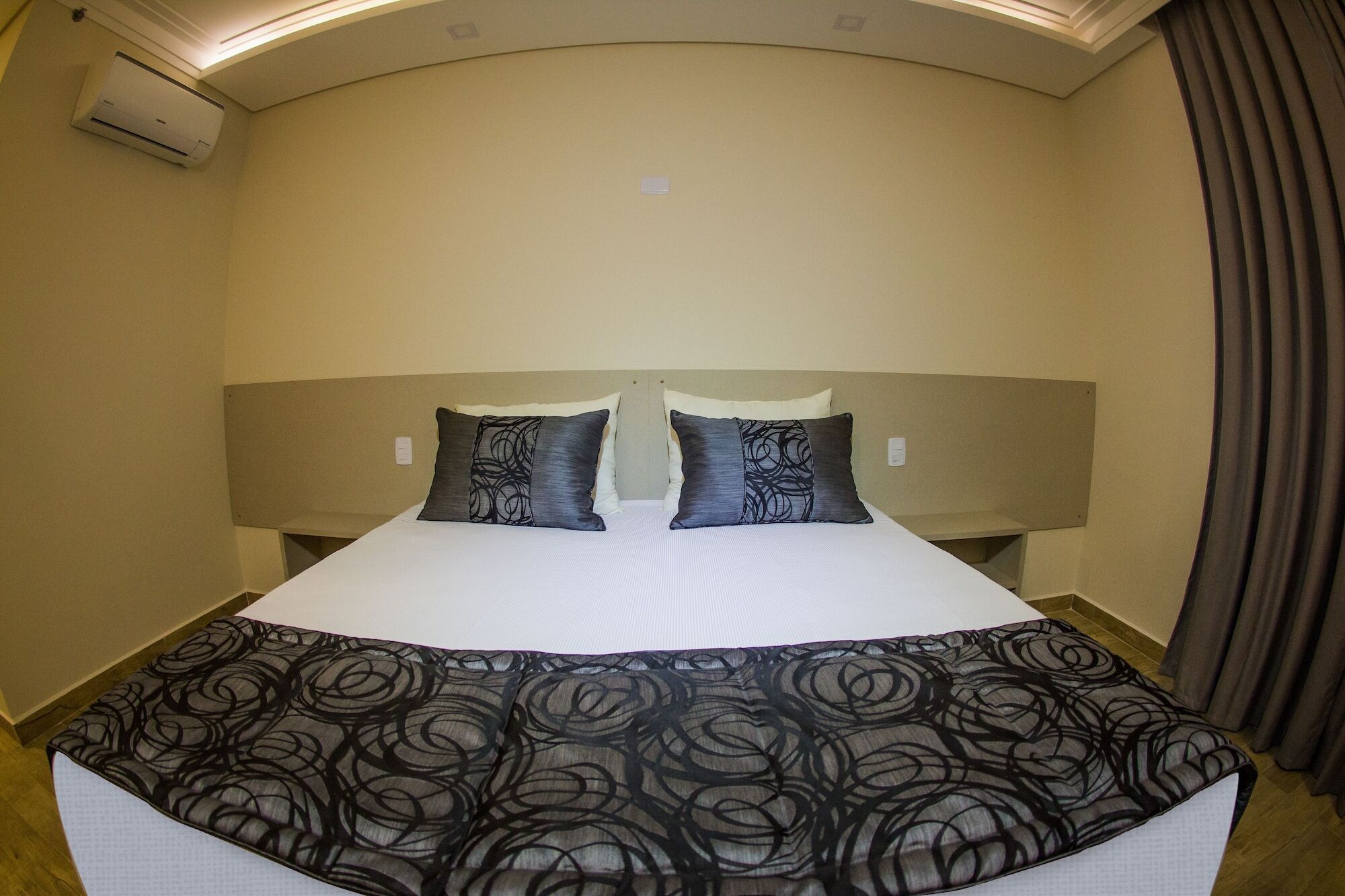 Summit Suites Hotel Касапава Екстериор снимка